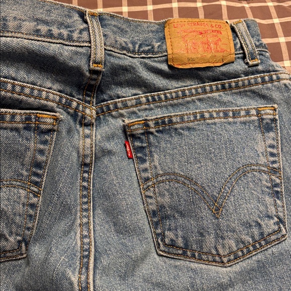 Vintage Levi 550 relaxed fit, tapered leg - Picture 3 of 8